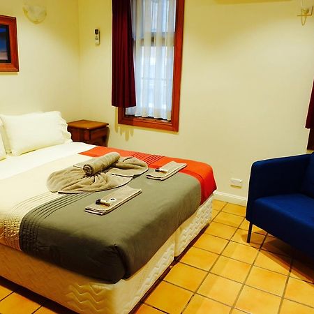 Manly Lodge Boutique Hotel Сидни Екстериор снимка