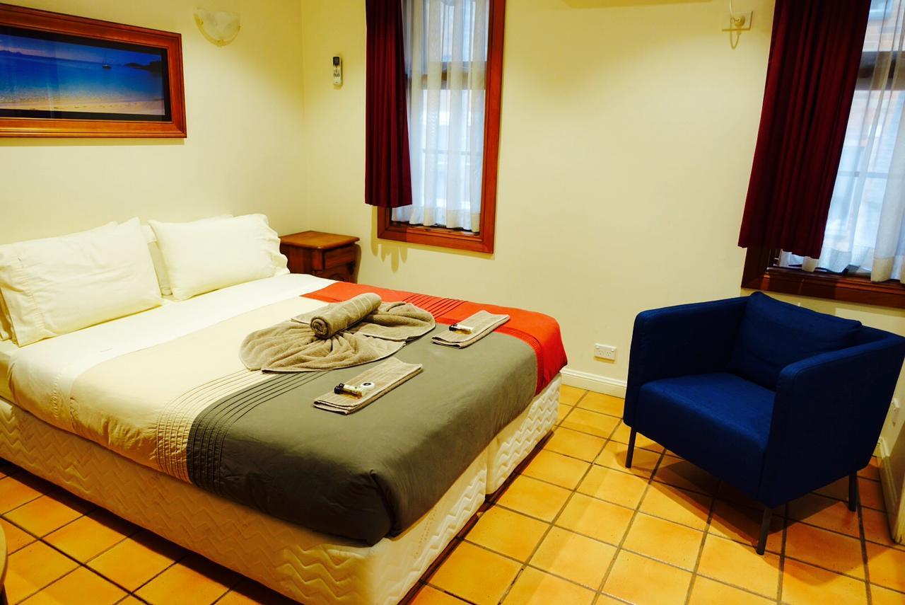 Manly Lodge Boutique Hotel Сидни Екстериор снимка