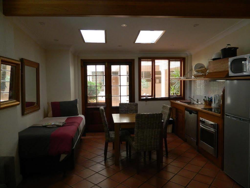 Manly Lodge Boutique Hotel Сидни Екстериор снимка